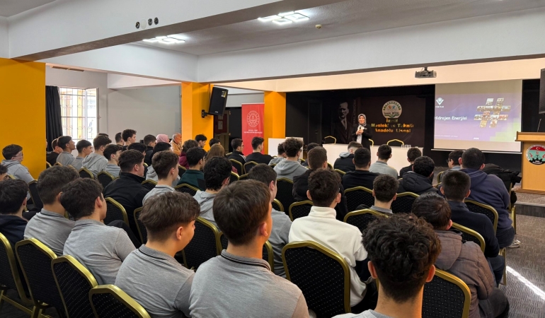 Bilim söyleşilerinde hidrojen üretimi anlatıldı