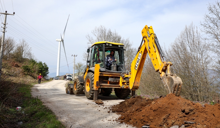 SASKİ, Geyve’de heyelanda zarar gören hattını güçlü bir temelle sil baştan yeniledi