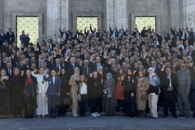 5bd011d6-d01e-4e1e-bb4e-52a81392d5b9