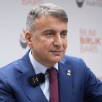 Azmi_Karamahmutoğlu_Basın_