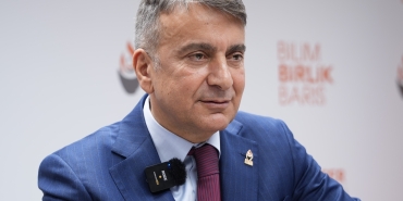 Azmi_Karamahmutoğlu_Basın_