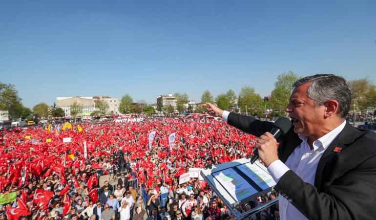 Ecevit Keleş: Sakarya Halkı Değişim Ve Adalet İçin Meydanlarda Buluştu
