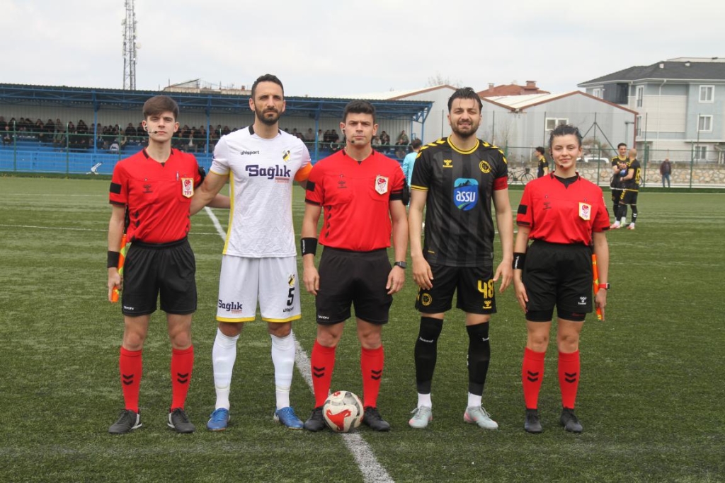 Akyazı hataları affetmedi 2-0