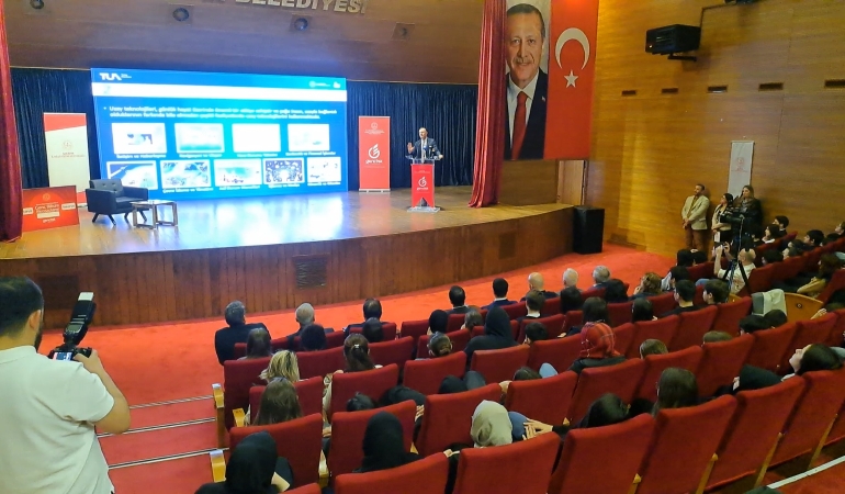 Sakarya’da Gençlere Türkiye’nin Uzay Hedefleri Anlatıldı