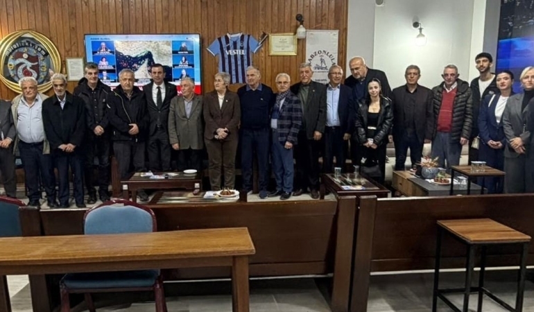 mhuriyet Halk Partisi Sakarya İl Yönetimi, Sakarya Trabzonlular Derneği’ni ziyaret etti.