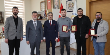 ddae817c-7e05-4f4a-a3e7-03189dabd056