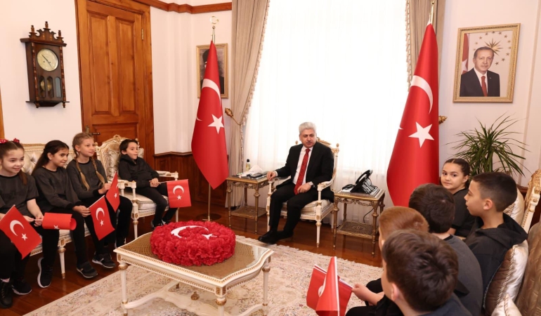 f492123e-abcc-4f68-bb8c-2f3fcb60f205