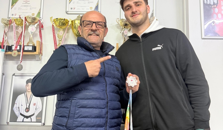 f7de9df8-3b61-4e14-86f7-88230aad3f80