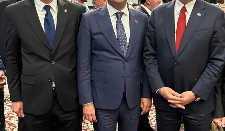 CHP Sakarya İl Başkanı Oğuz Can Curoğlu: Genel Başkanımız Özgür Özel’in Yanındayız, Halkın İradesini Savunmaya Devam Edeceğiz