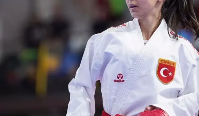 Alya Ekizoğlu