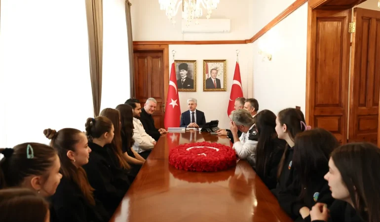 Serdivan’ın Sultanlarından Vali Doğan’a Ziyaret
