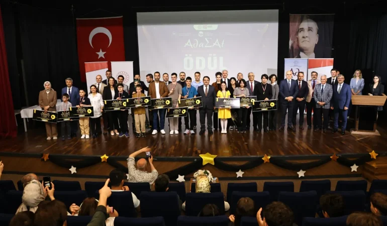 8. ADAMAT Matematik Olimpiyatları’nda Ödüller Sahiplerini Buldu