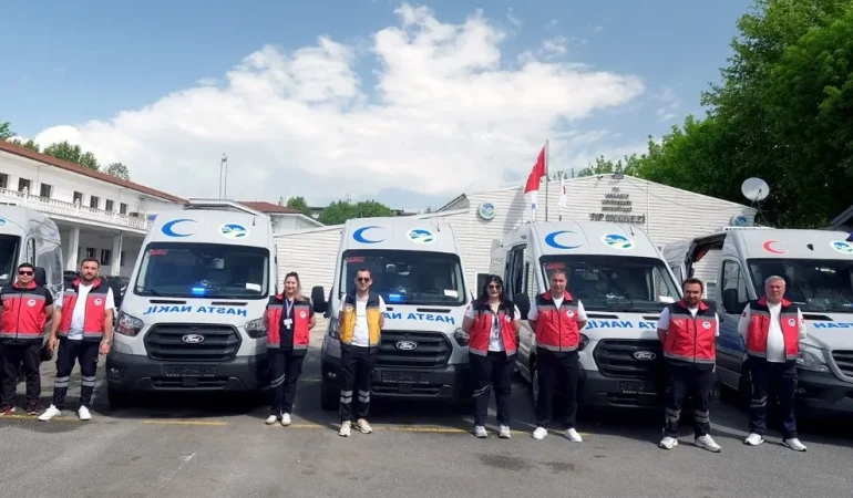 Büyükşehir’den Sakarya’nın sağlıkta yükünü hafifletecek hamle  3 yeni hasta nakil ambulansı hizmete başladı