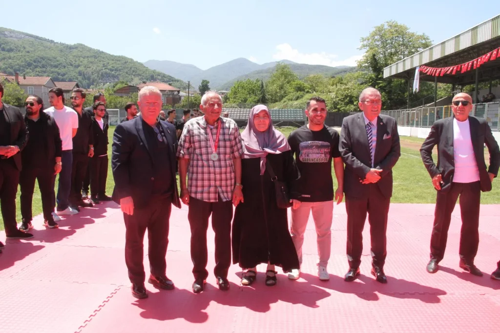 Sapancaspor kupasına kavuştu