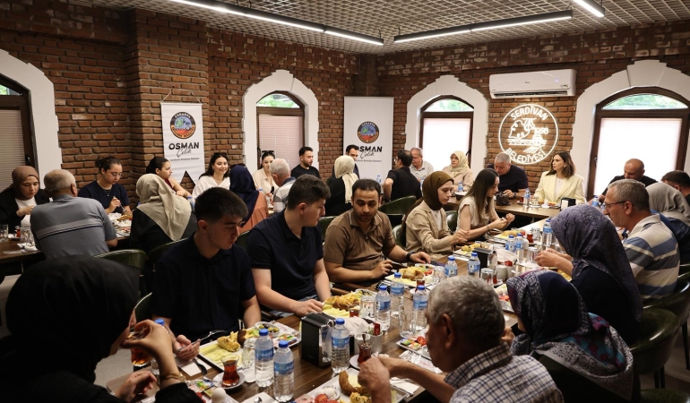 Serdivan’da Aile Değerleri Aynı Sofrada Buluştu