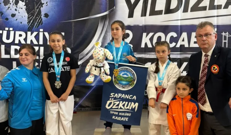 Karete: Karateciler Yıldız Gibi