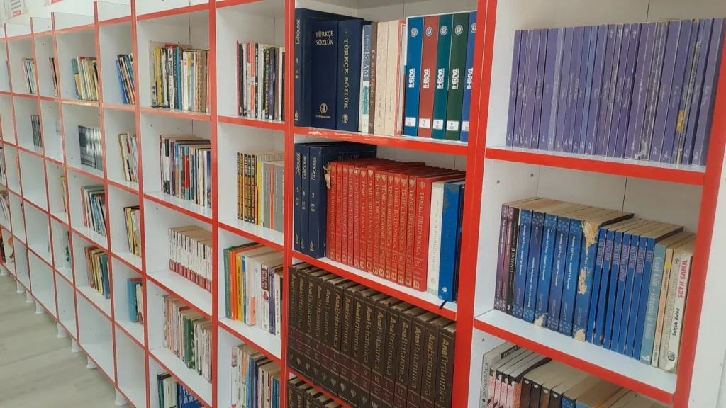 PTTDER’den Sakarya’da Şehitlerin Adını Yaşatacak Anlamlı Eser Ekinli İlkokulu’nda Şehit Mehmet Fatih Çangır Kütüphanesi ve Mescidi Açıldı