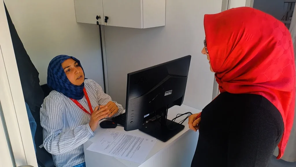 Mobil Kanser Tarama Aracı kırsal mahallelerde ücretsiz hizmet veriyor 2 Mobil Kanser Tarama Aracı kırsal mahallelerde ücretsiz hizmet veriyor