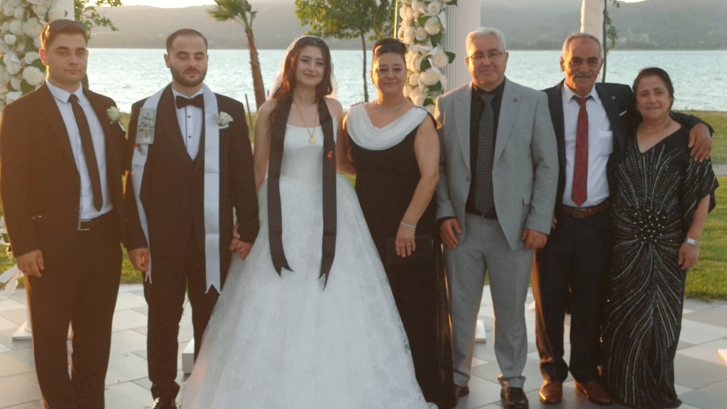 Dilara Yaren ile Umut Sapanca Gölü kıyısında ömür boyu mutluluğa "evet" dediler