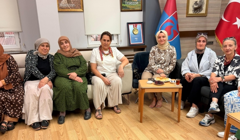 Gaziantepliler ve Samsunlular Derneği Hanımlarından Trabzonlular Derneği’ne Ziyaret