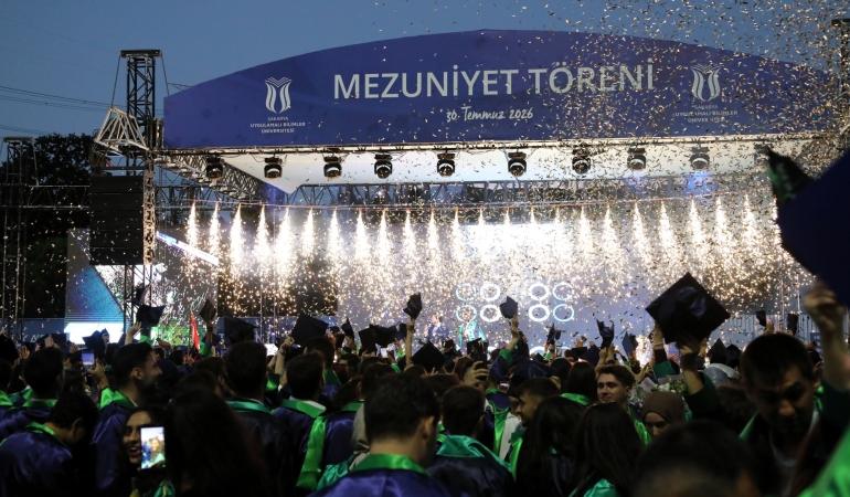 SUBÜ’nün 3.450 öğrencisi mezun oldu
