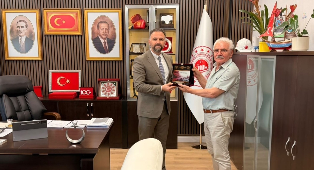 Trabzonlular Derneği’nden İl Müdürü Kuyumcu’ya Ziyaret 2 Trabzonlular Derneği’nden İl Müdürü Kuyumcu’ya Ziyaret