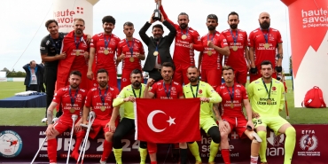 Ampute_Milli_Takimi_x_I_stanbul_Lider_Koleji.jpg_113421432
