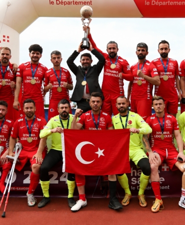 Ampute_Milli_Takimi_x_I_stanbul_Lider_Koleji.jpg_113421432