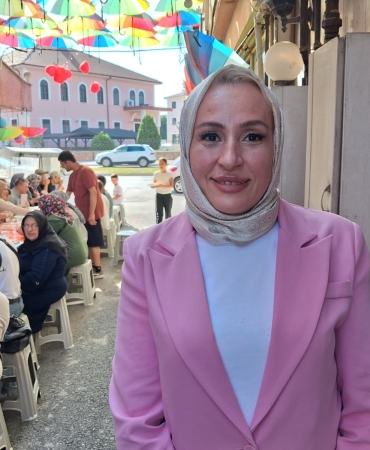 Aslı Çam’dan