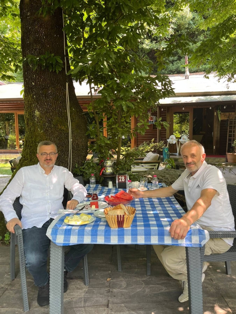 Cumhurbaşkanlığı İletişim Başkanı Duran’dan Sapanca’da dost ziyareti