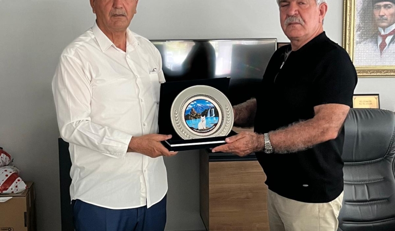 Fikret Bülbül'e anlamlı ziyaret3