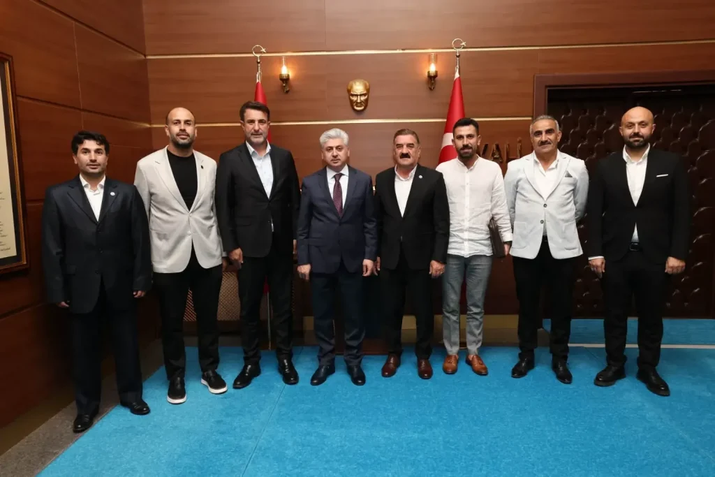Sakarya Muşlular Derneği'nden Vali Doğan'a ziyaret