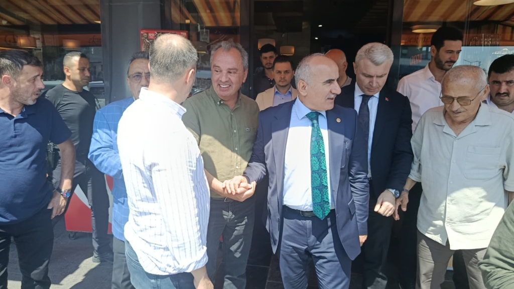 Rize Milletvekili Harun Mertoğlu’ndan Gresta Unlu Mamulleri’ne ziyaret