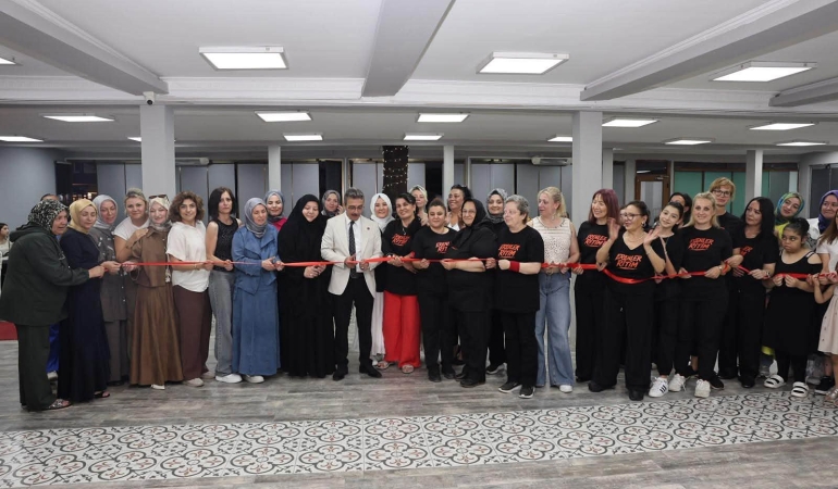 ERENLER BELEDİYESİ KADIN KULÜBÜ HİZMETE AÇILDI