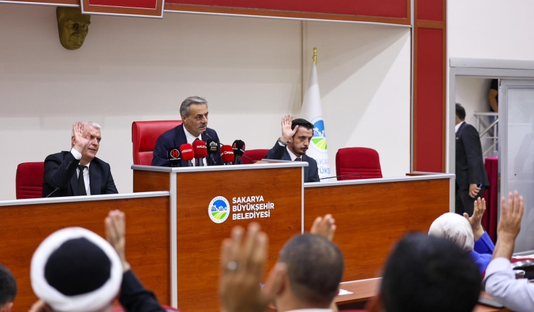 Yusuf Alemdar mecliste şehrin yeni müjdelerini paylaştı