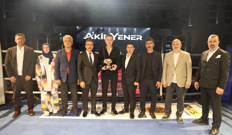 Akif Yener3