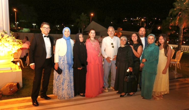 Demetoğlu Ailesinin mutlu günü