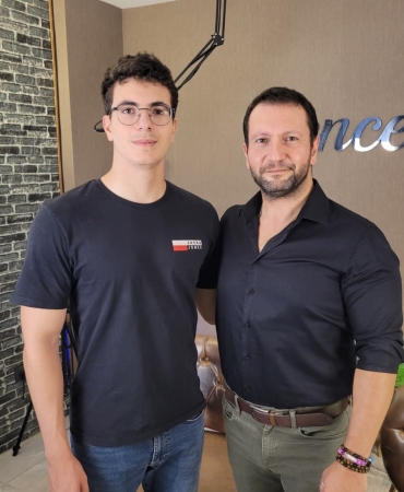 Doç. Dr. Ocak Korhan Özduru ve Kuzey Özduru1