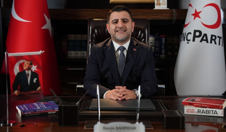 Genç Parti Genel Başkanı Burçin Şahindur