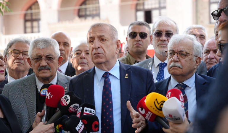 “İSTİKLAL HARBİ SONUCUNDA İNŞA ETTİĞİMİZ CUMHURİYET AĞIR BİR TEHDİT ALTINDADIR”