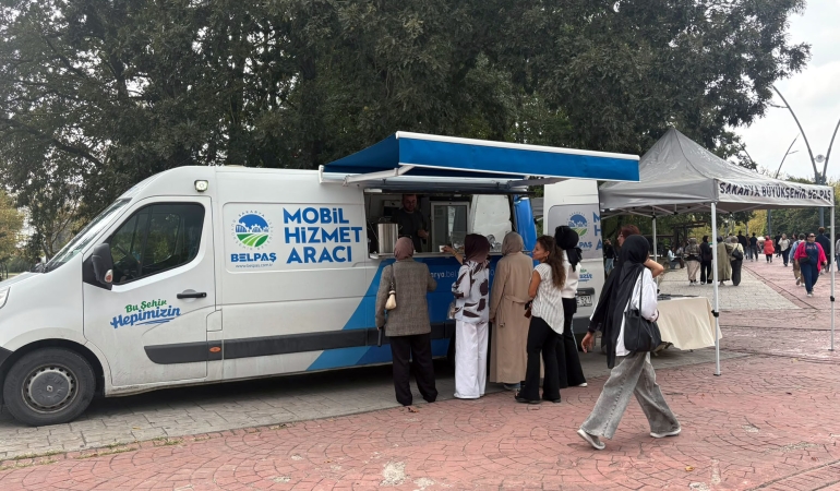 Büyükşehir’den üniversitelilere kampüste sıcak karşılama