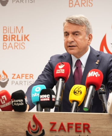 Azmi Karamahmutoğlu