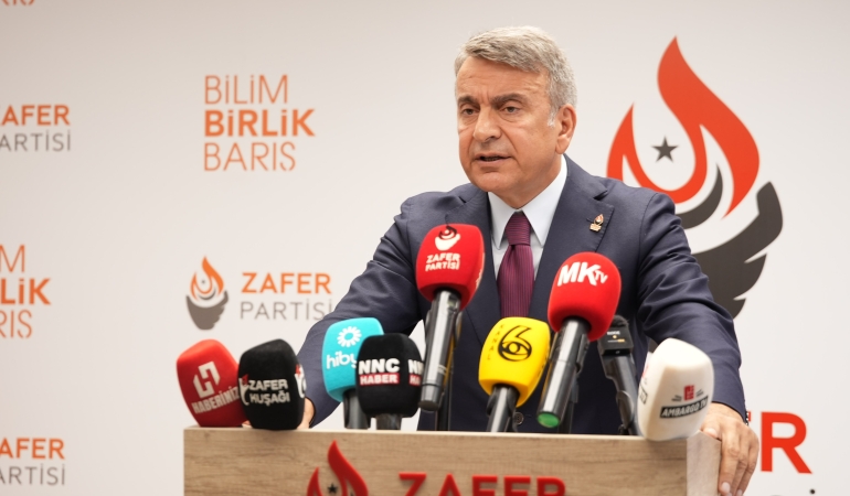 Azmi Karamahmutoğlu