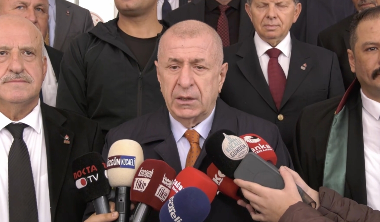 “BU MİLLETİN DİNİ VE MİLLİ KUTSALLARINA HAKARET ETMEK HİÇ KİMSENİN HADDİ DEĞİLDİR”
