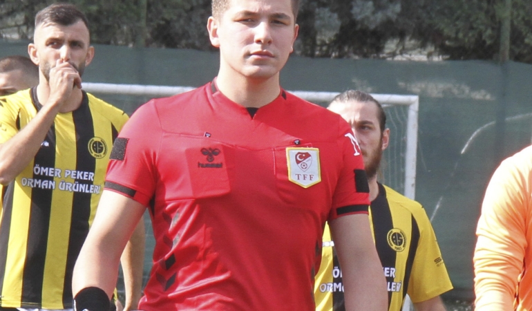 Hakem evinde peş peşe iki düğün var