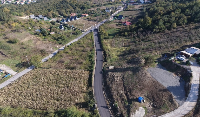 Sapanca Hacımercan’da yollar sıcak asfaltla buluştu