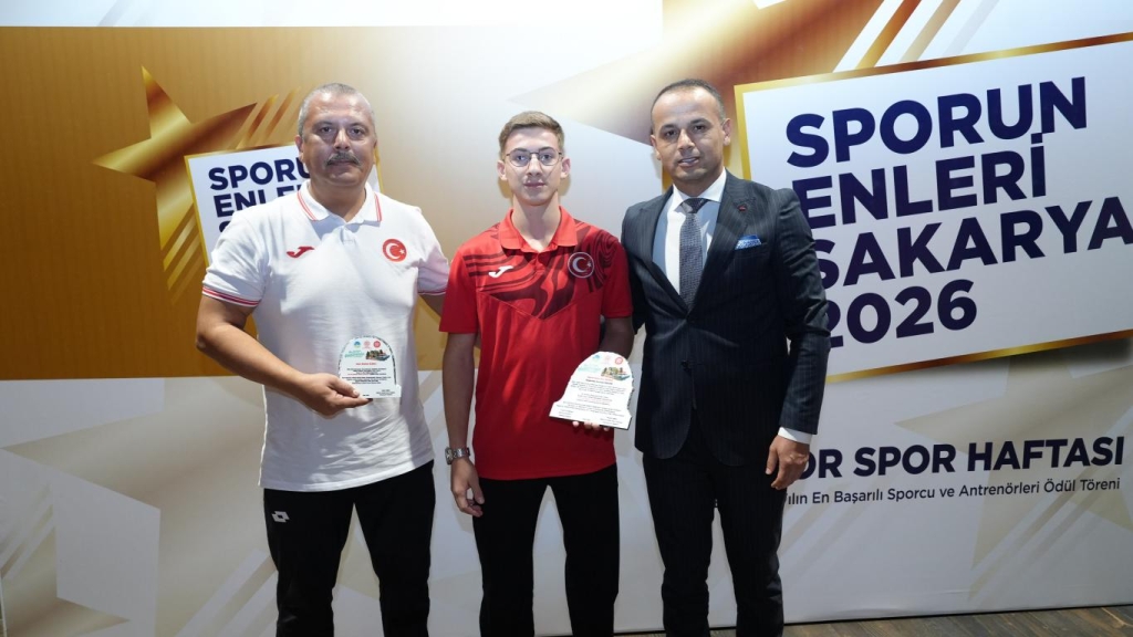 SPORDA YILIN ENLERİ ÖDÜLLERİ SAHİPLERİNİ BULDU..