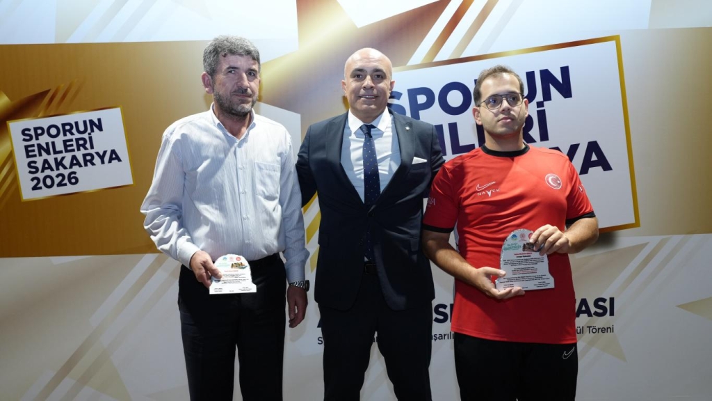 SPORDA YILIN ENLERİ ÖDÜLLERİ SAHİPLERİNİ BULDU..