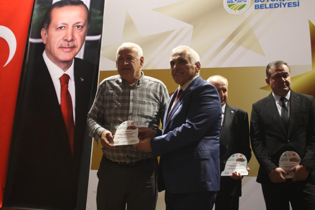 SPORDA YILIN ENLERİ ÖDÜLLERİ SAHİPLERİNİ BULDU..