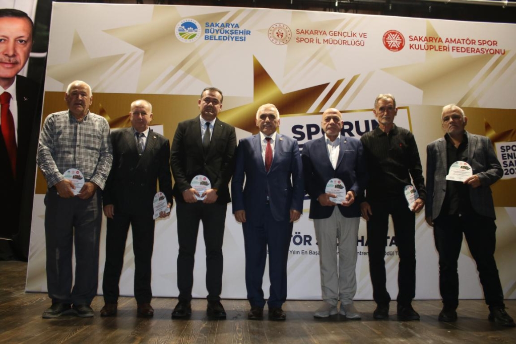 SPORDA YILIN ENLERİ ÖDÜLLERİ SAHİPLERİNİ BULDU..
